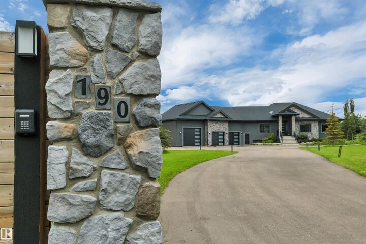 Property Photo: 50450 Rge Rd 222 190 AB T0B 3M2