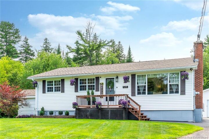 Property Photo:  125 Inglewood Drive  NB E5K 2E4 