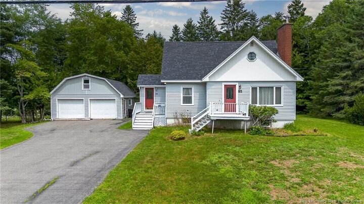 Property Photo: 85 Quispamsis Road NB E2E 1P1