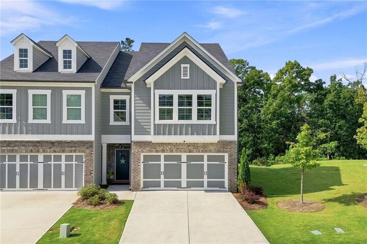 Property Photo:  229 Lakeside Place  GA 30114 