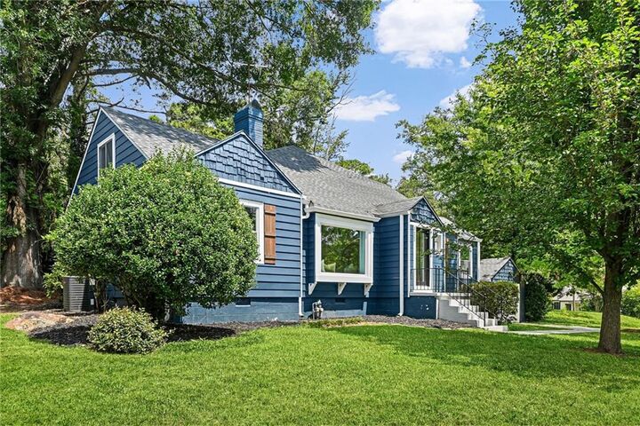 Property Photo:  3423 Rugby Circle  GA 30337 