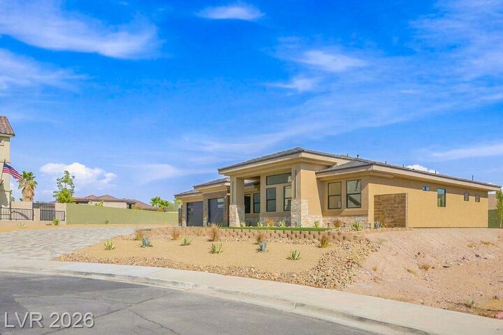 Property Photo:  834 Waterloo Drive  NV 89002 