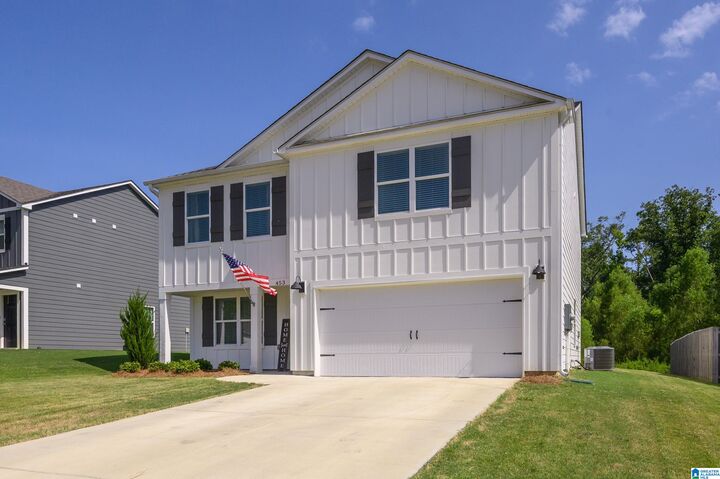 Property Photo:  453 Saddlewood Cove  AL 35051 