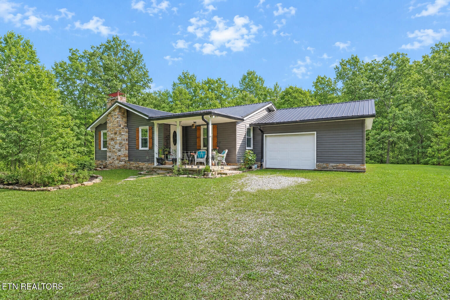 Property Photo:  394 Thomas Springs Rd  TN 38572 