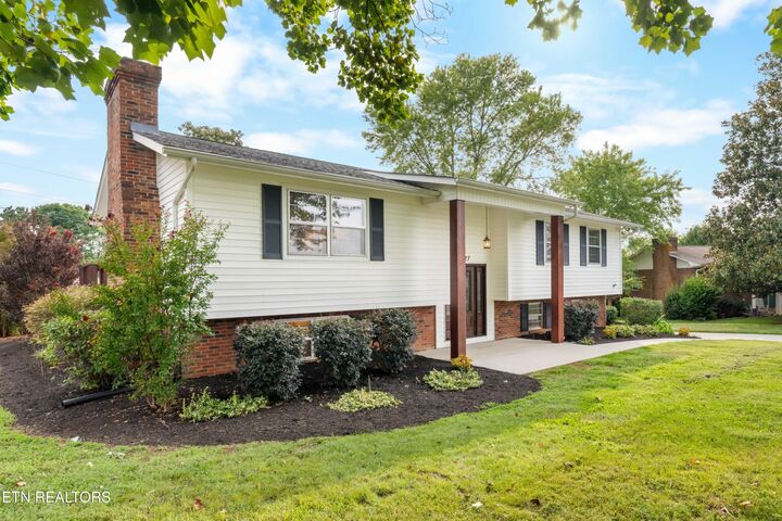 Property Photo: 727 Morton Circle TN 37804