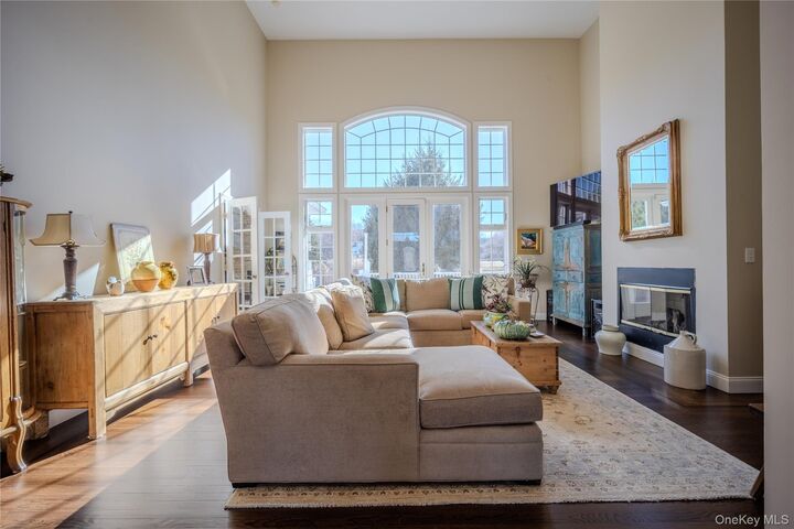 Property Photo:  56 Autumn Chase Drive  NY 12533 