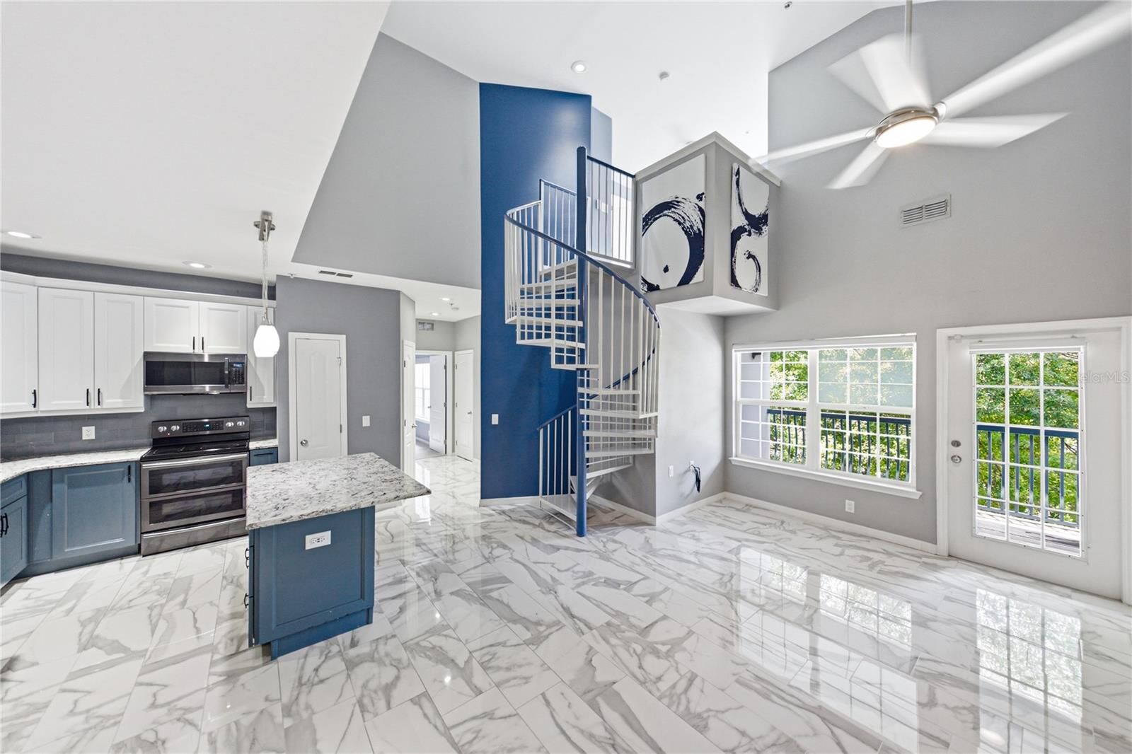 Property Photo:  1640 Villa Capri Circle 301  FL 33556 