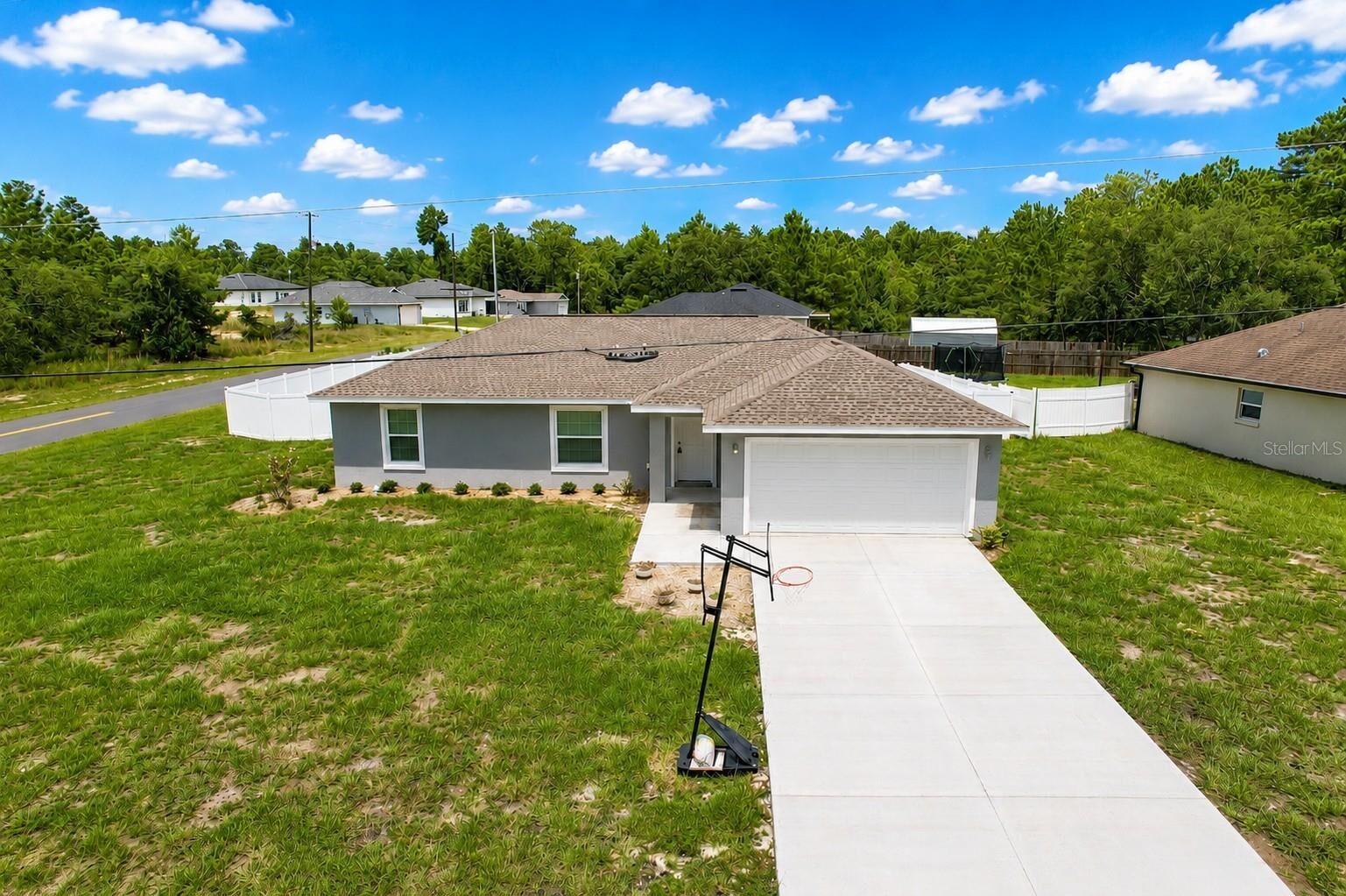 Property Photo: 476 Marion Oaks Pass FL 34473