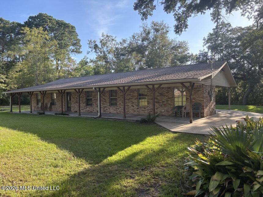 Property Photo:  3400 Yucca Avenue  MS 39562 