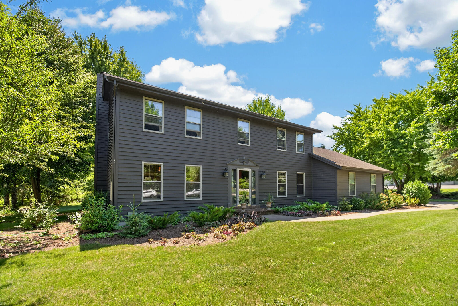 Property Photo:  6605 Silver Shores Dr  WI 53013 