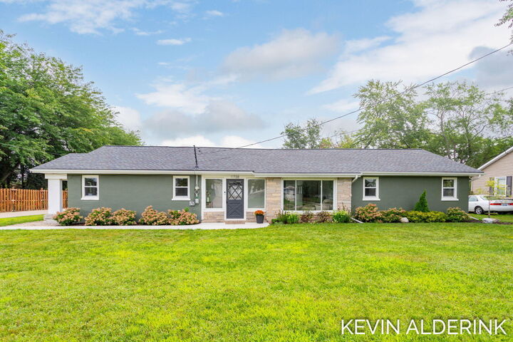 Property Photo:  1738 92nd Avenue  MI 49464 