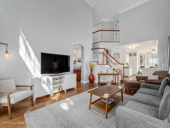 Property Photo:  312 Reserve Circle  IL 60514 
