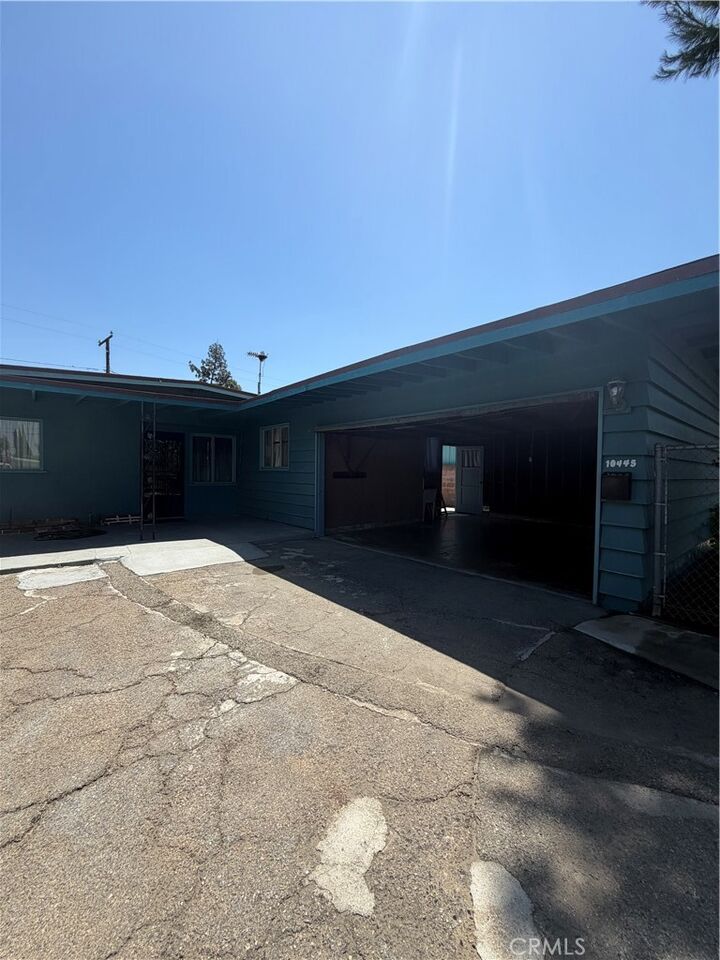 Property Photo: 10445 Rose Hedge Drive CA 90606