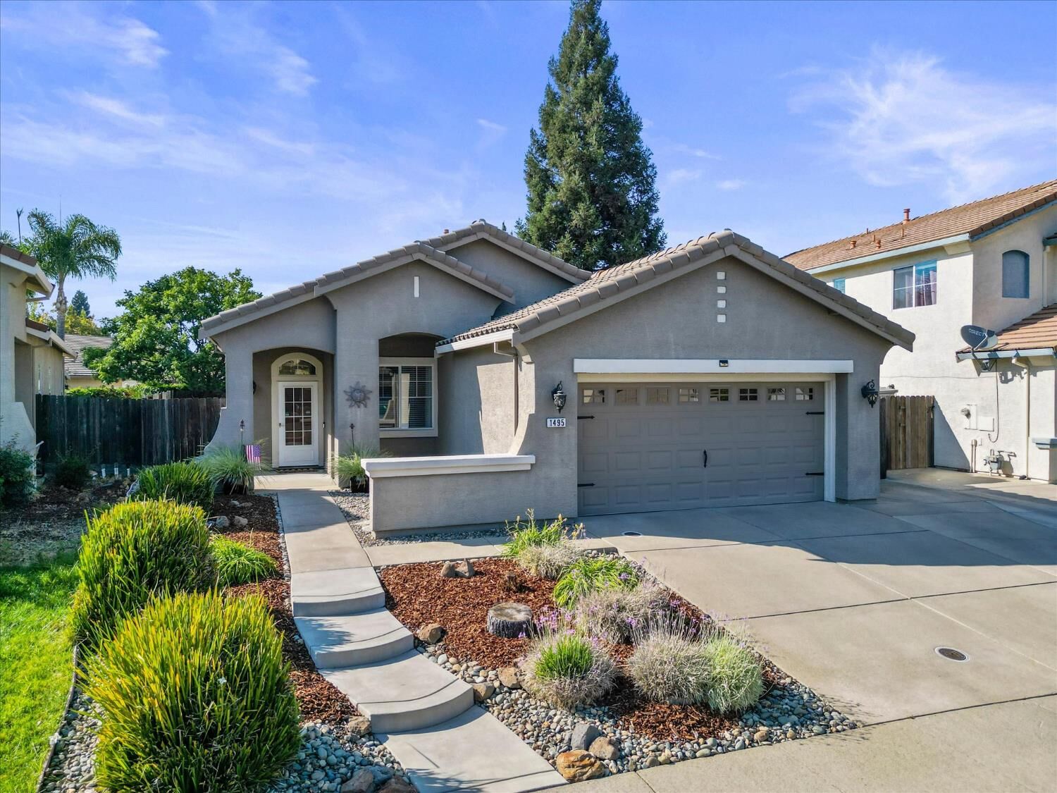 Property Photo: 1495 Whitstable Drive CA 95747