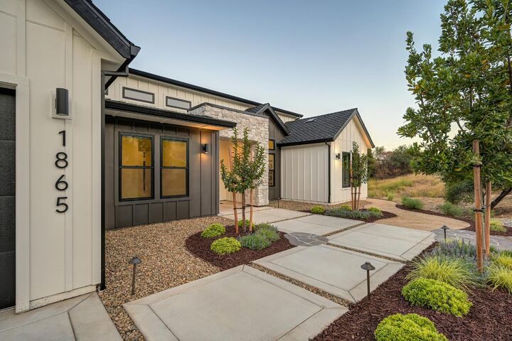 Property Photo: 1865 Vista Cielo Drive CA 95658