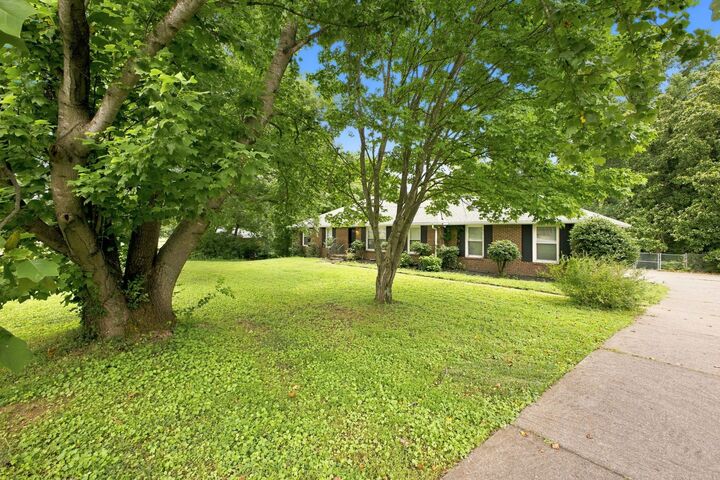 Property Photo:  313 Timberdale Ct  TN 37211 