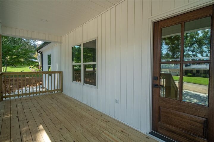 Property Photo: 300 Devin Dr TN 38464