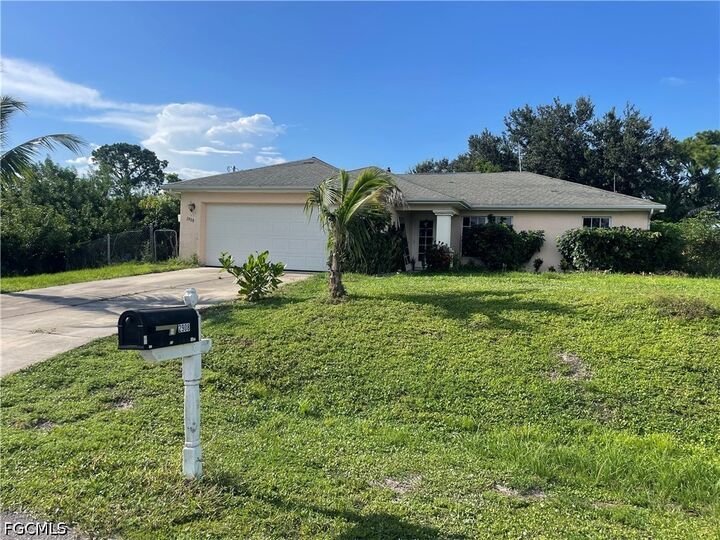 Property Photo: 2908 12th Street SW FL 33976