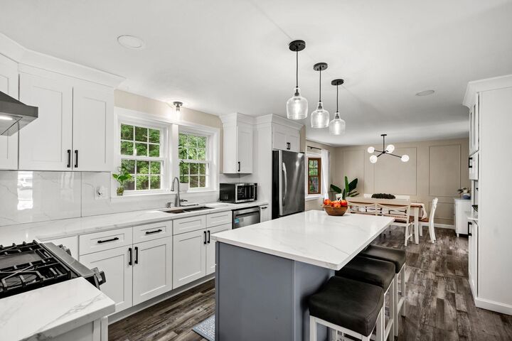 Property Photo: 87 Peele Road NH 03062