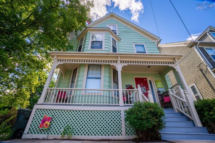 Property Photo: 213 Victoria Street NS B0N 2T0