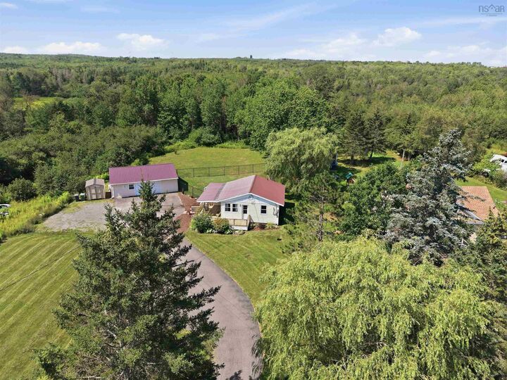 Property Photo:  1096 Highway 2  NS B0N 1C0 