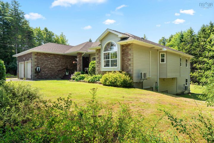 Property Photo: 202 Glen Arbour Way NS B4B 1T5
