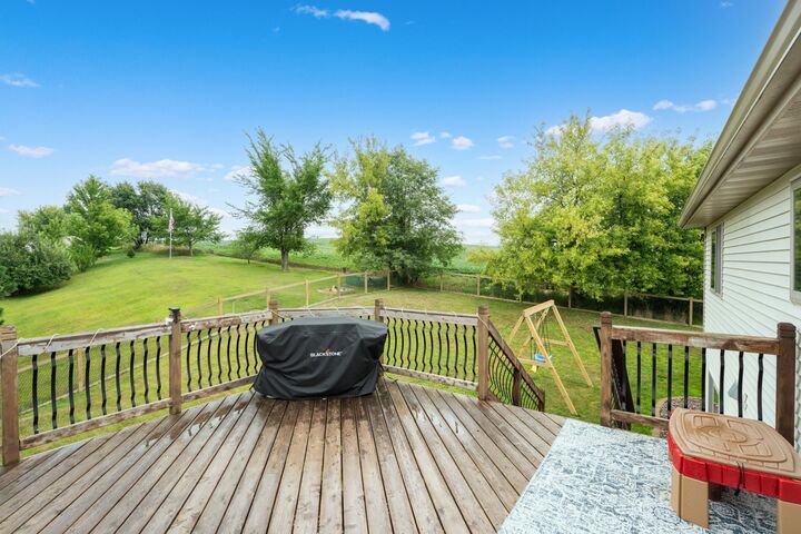 Property Photo:  1440 Sun Rise Drive NE  MN 55963 