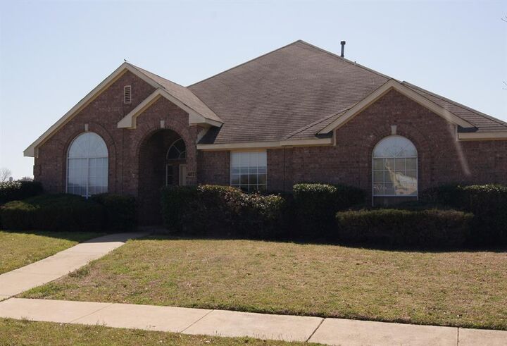 Property Photo:  8317 Spinnaker Cove  TX 75089 