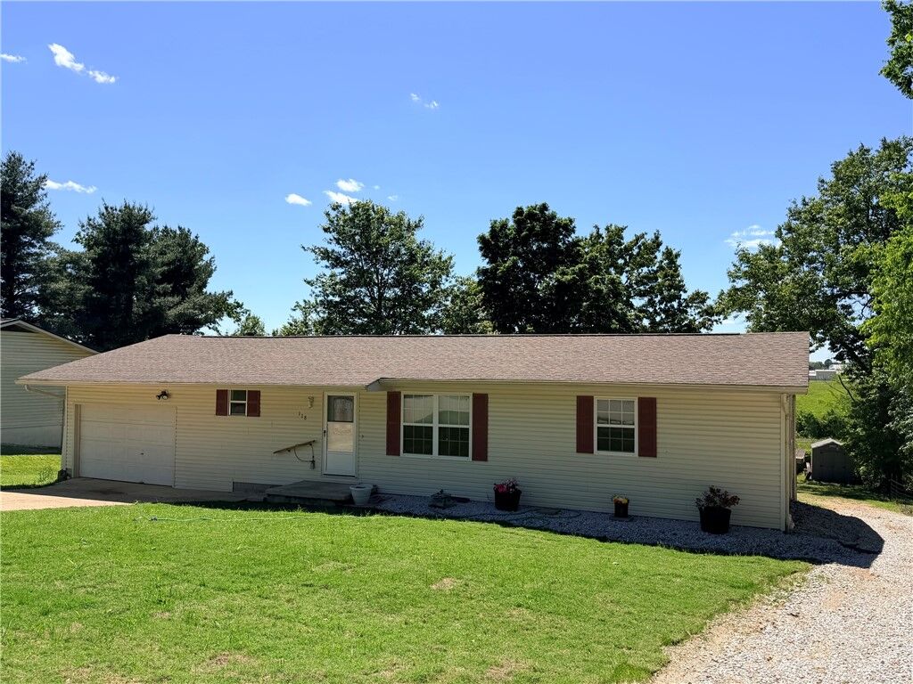 Property Photo: 118 Brewer Street AR 72601