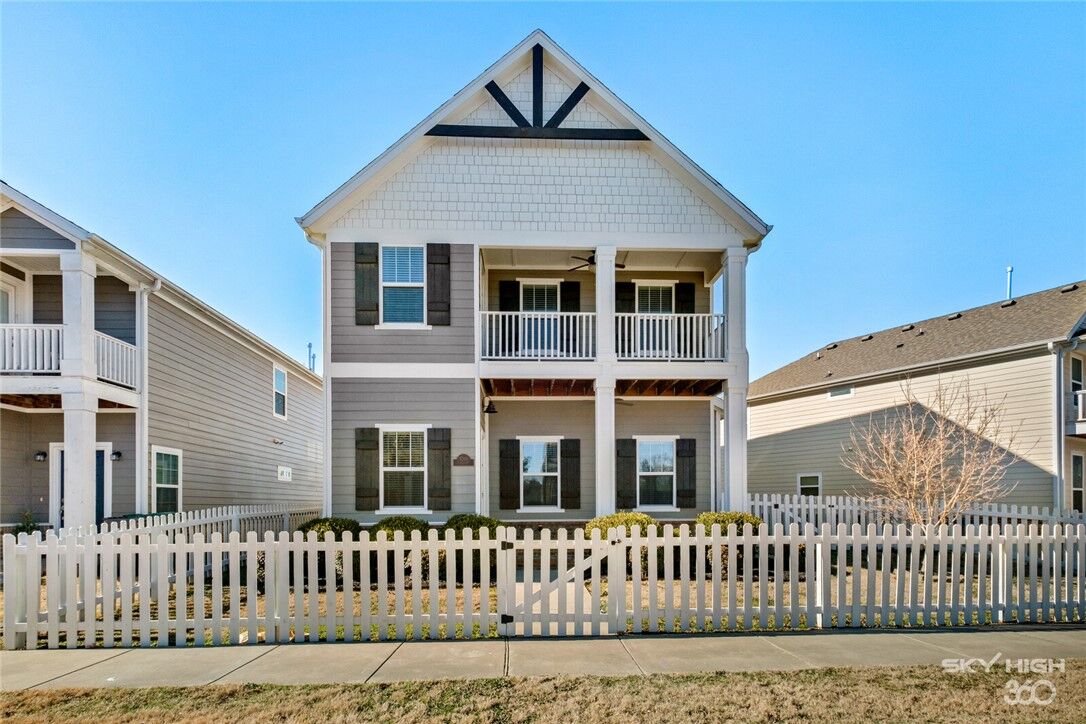 Property Photo:  5206 S 65th Place  AR 72758 