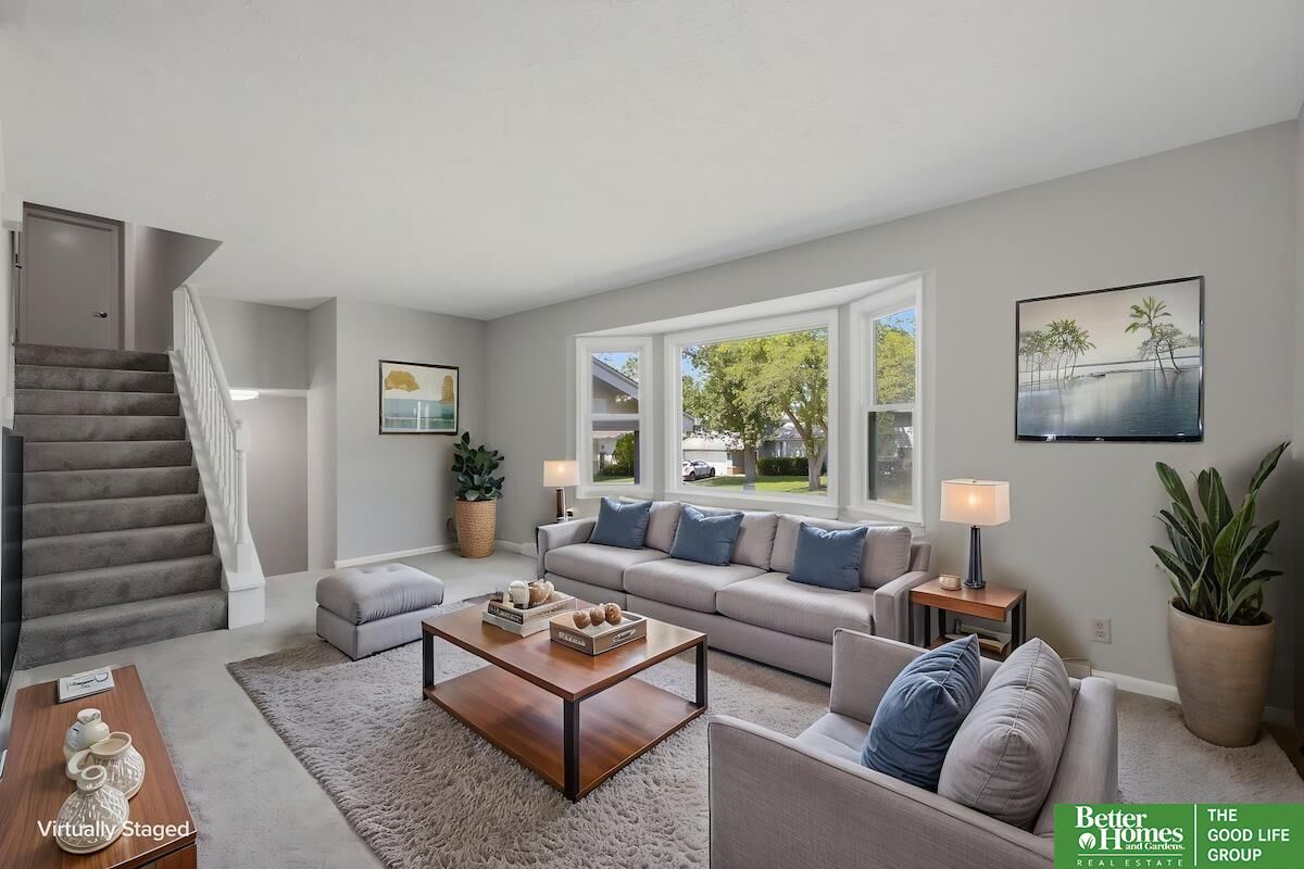 Property Photo: 5018 S 94th Street NE 68127