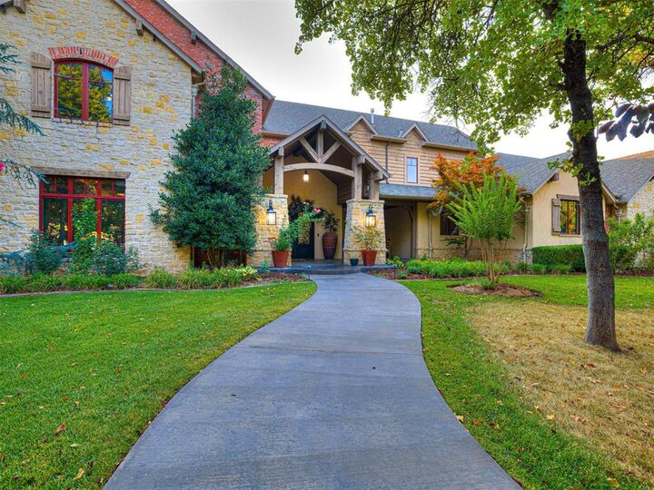Property Photo:  9301 Lake Way Run  OK 73049 