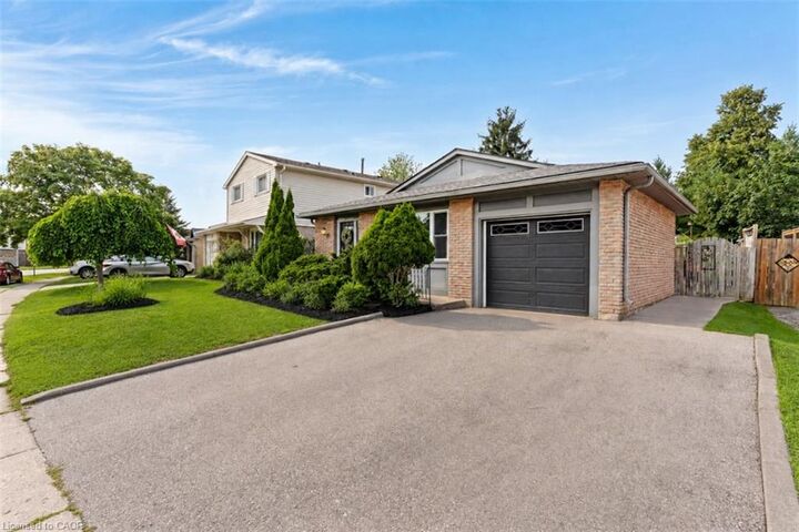 Property Photo:  18 Bismark Drive  ON N1S 4G1 