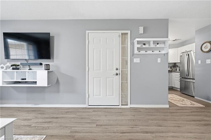 Property Photo:  31 Galileo Boulevard  ON N3R 7Y3 