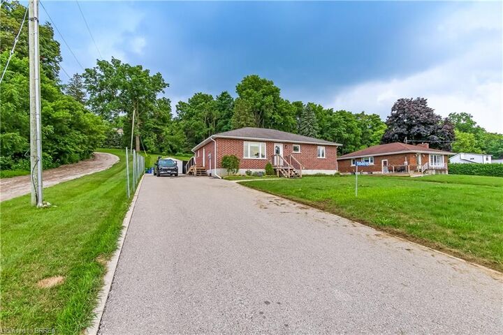 Property Photo: 584616 Beachville Road ON N0J 1A0