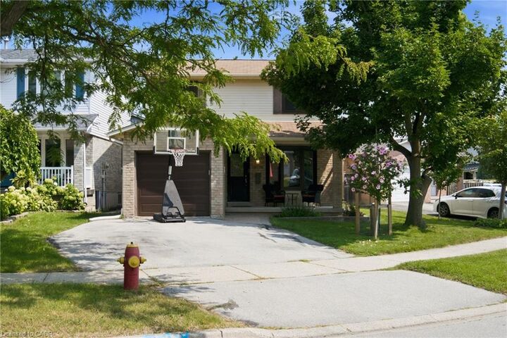 Property Photo:  1576 Riley Avenue  ON L7M 3T3 