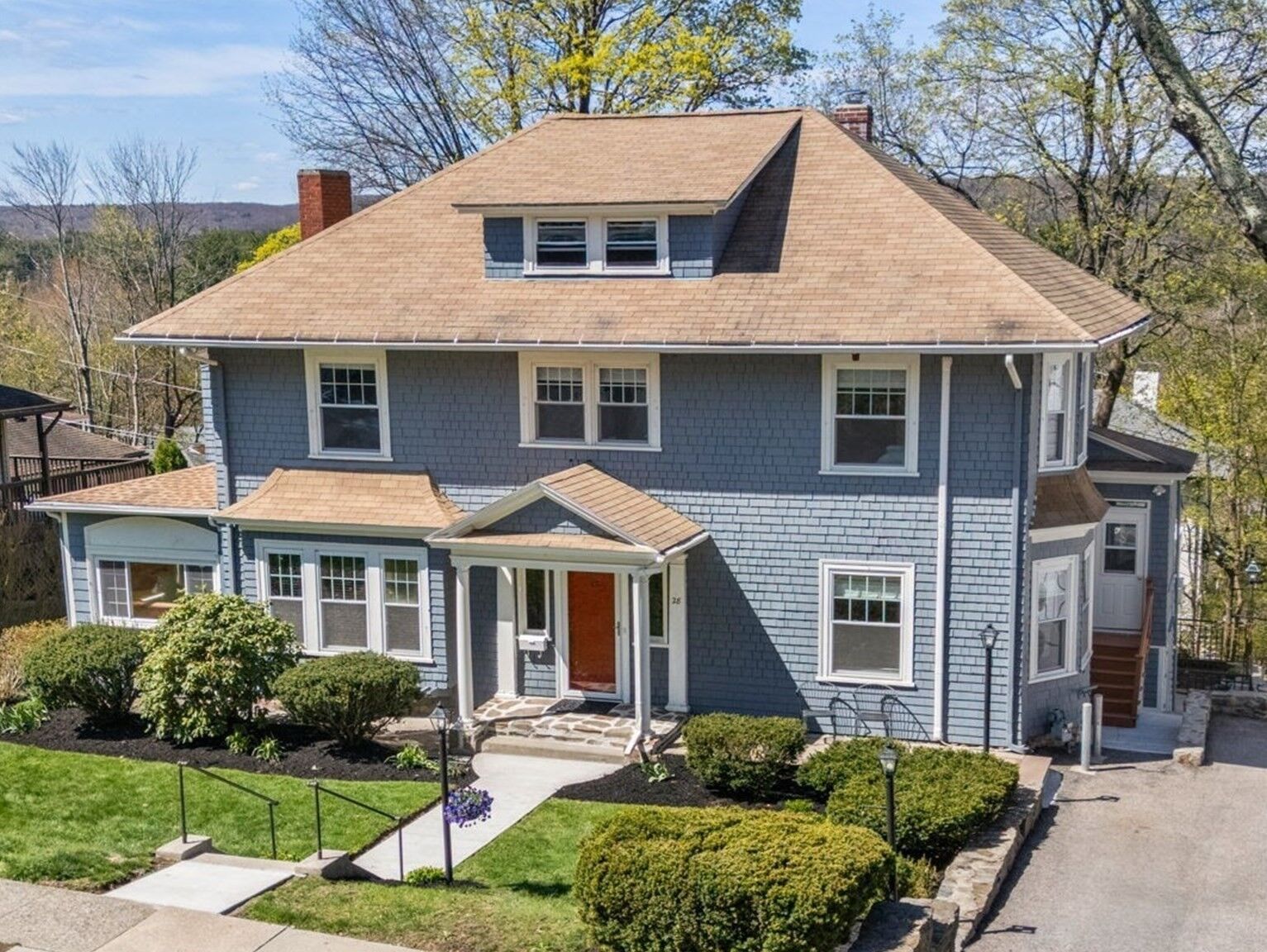 Property Photo:  28 Maplewood Rd  MA 01602 
