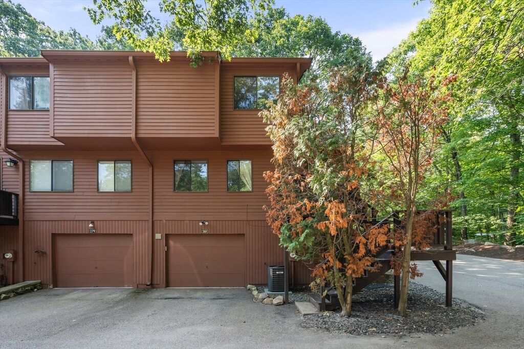 Property Photo: 281 Meeting House Path 281 MA 01721