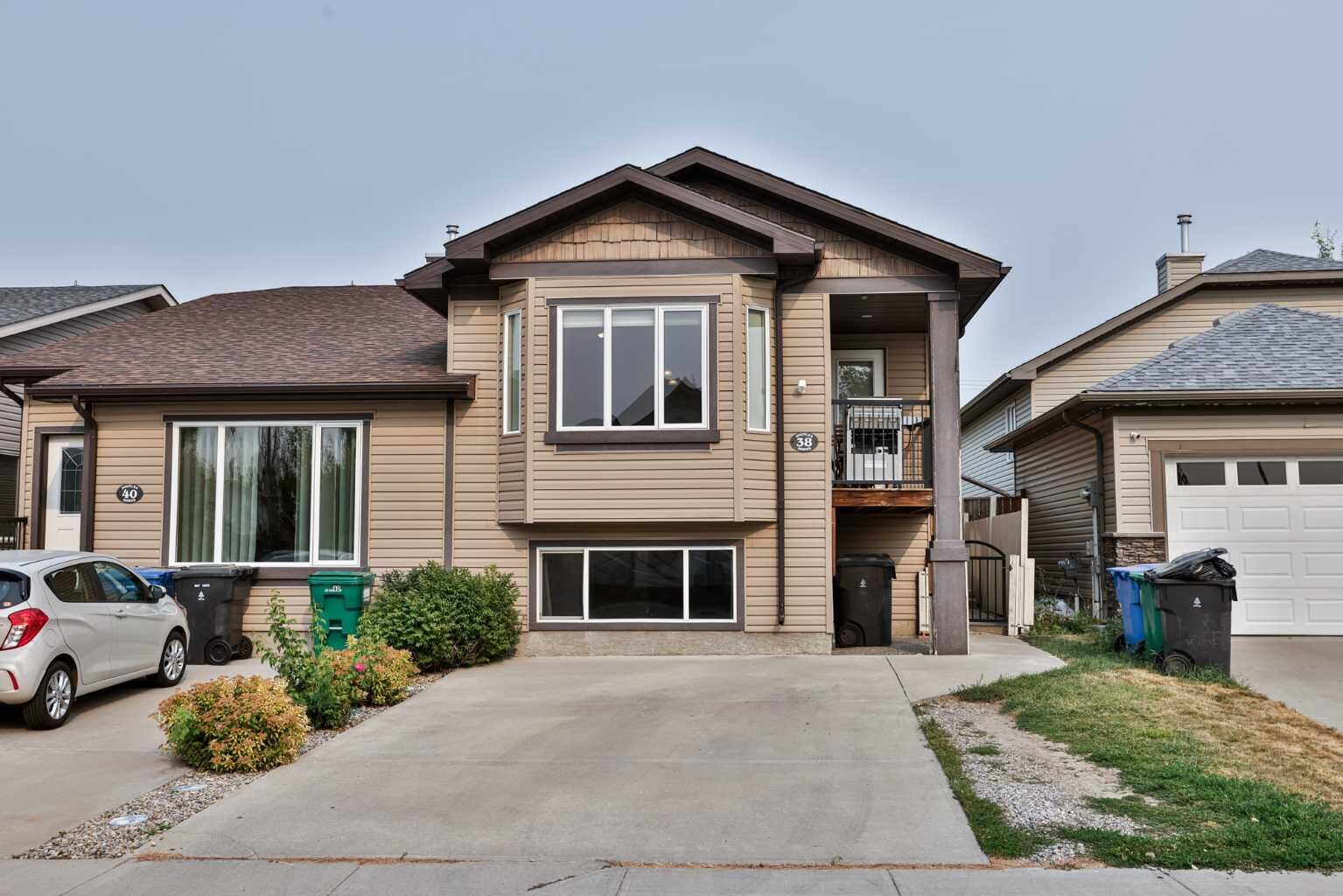 Property Photo: 38 Dorothy Gentleman Crescent N AB T1H 5N8
