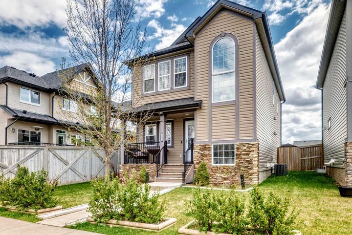 Property Photo:  485 Cimarron Boulevard  AB T1S 0J6 