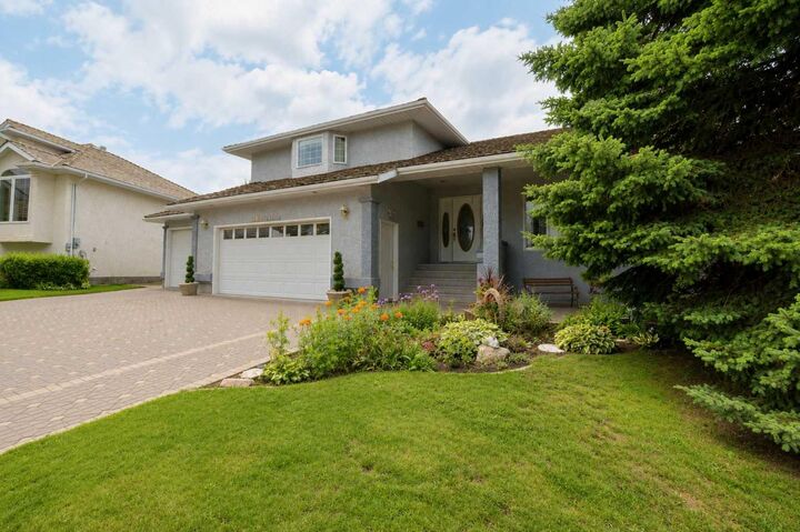 Property Photo: 11810 91B Street AB T8X 1J1