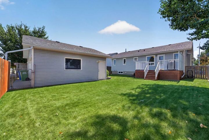 Property Photo: 42 West Boothby Crescent AB T4C 1L9