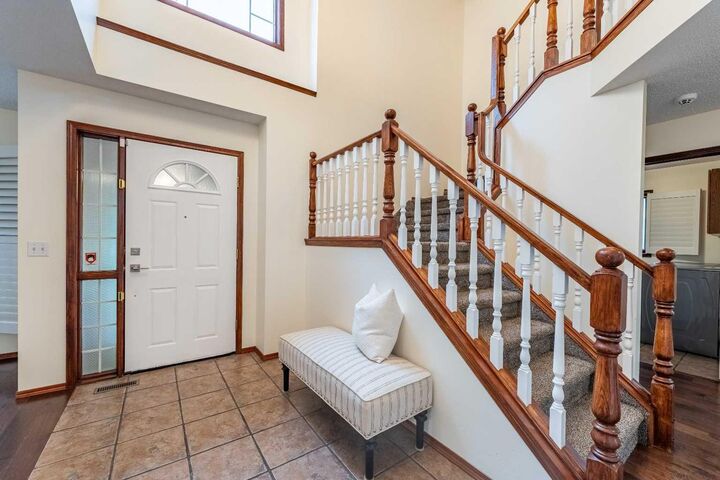 Property Photo:  46 Mountain Park Drive SE  AB T2Z 1P4 