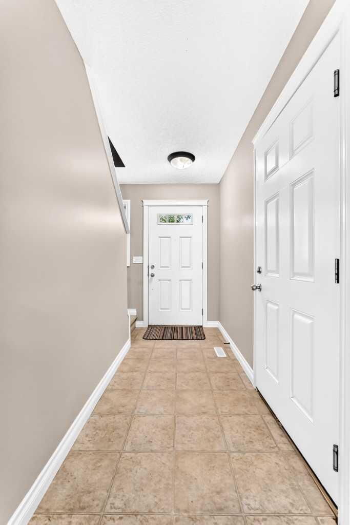 Property Photo: 308 11 Avenue 129 AB T1V 0G3
