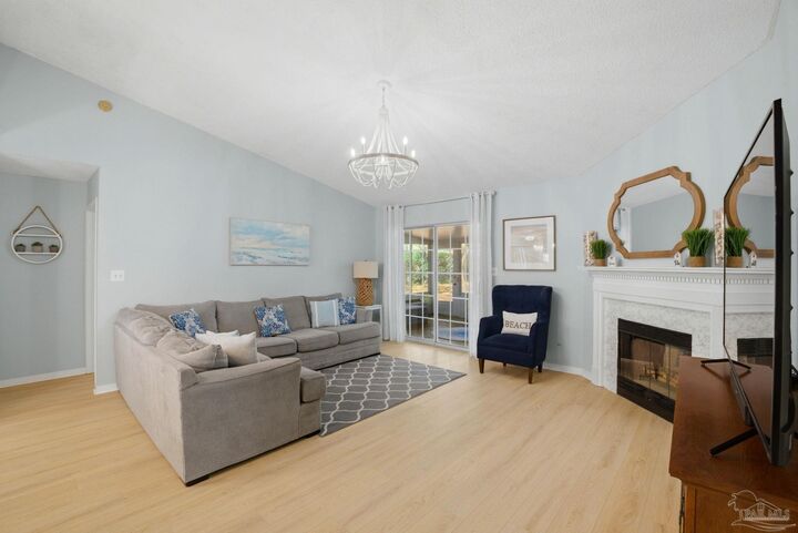 Property Photo: 5140 Potomac Dr FL 32571