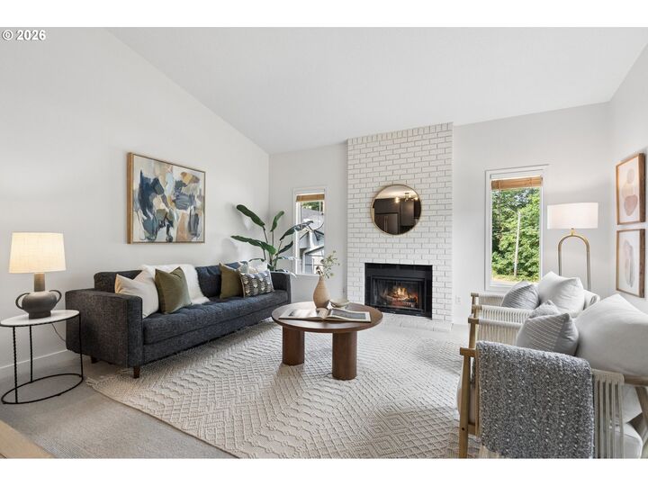 Property Photo: 7331 SW 17th Dr OR 97219