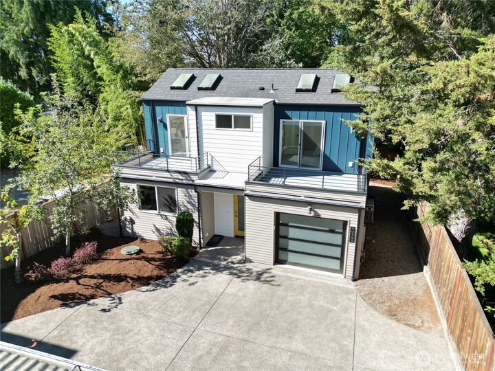 Property Photo: 1036 NE 102nd Street B WA 98125
