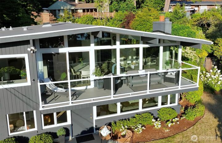 Property Photo: 11808 Marine View Drive SW WA 98146