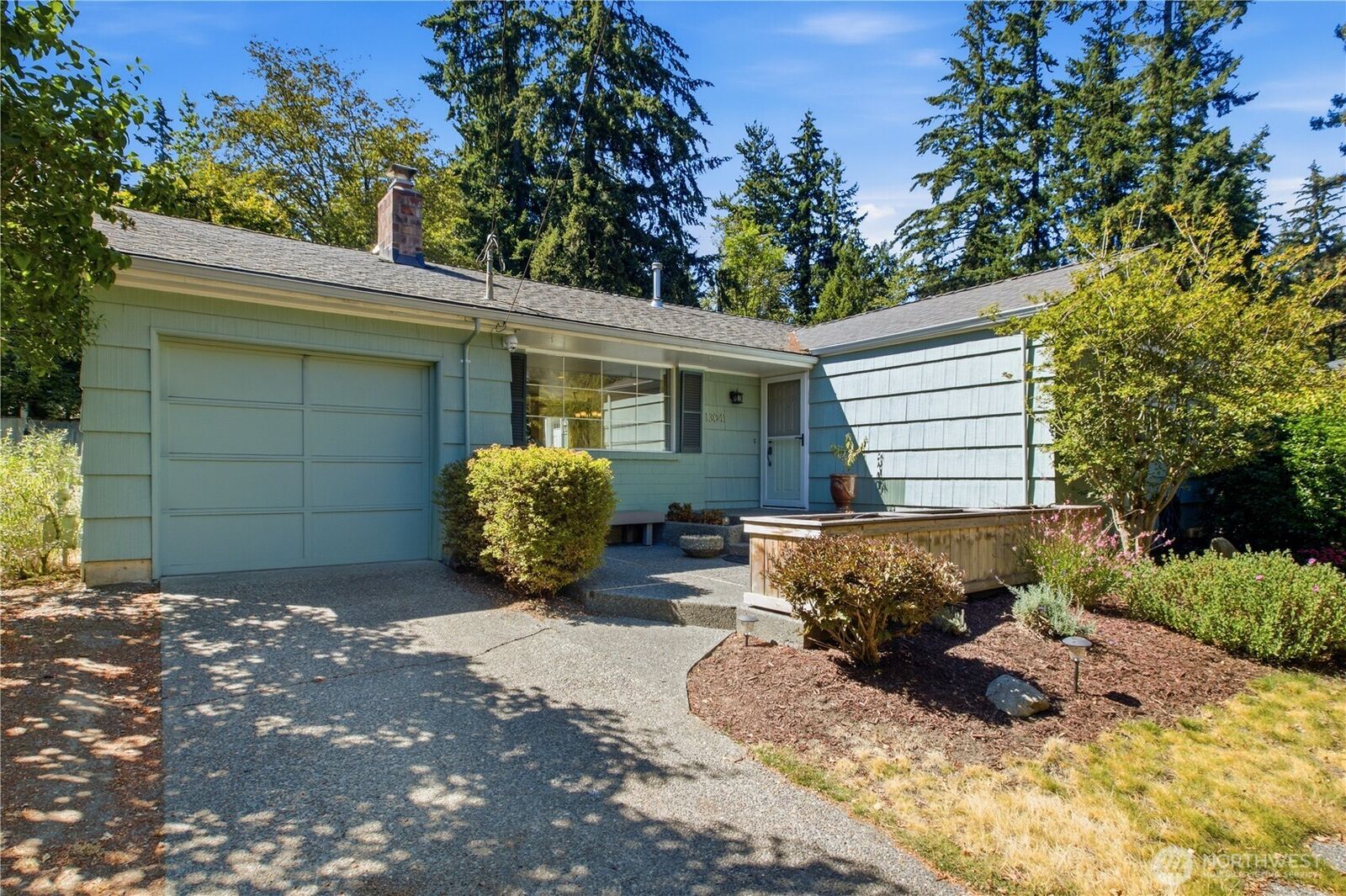 Property Photo:  13041  25th Avenue NE  WA 98125 