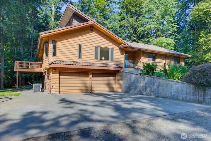 Property Photo:  21331  236th Avenue SE  WA 98038 